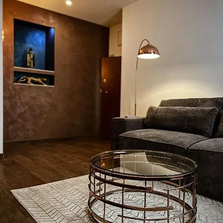 Borna And Franko Centre Lägenhet *