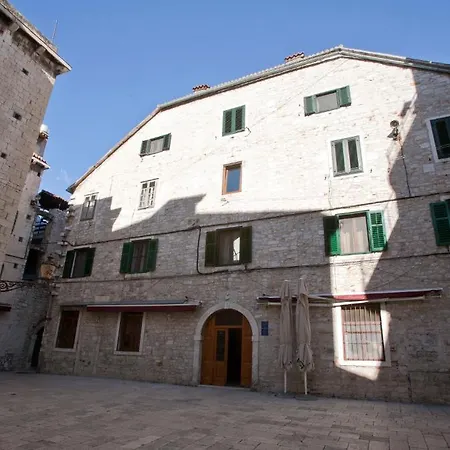 Borna And Franko Centre Apartment