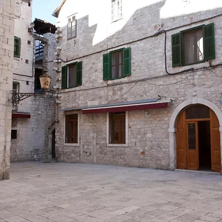 Borna And Franko Centre Apartment